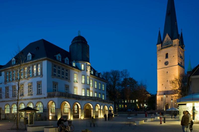Hotel Am Rathaus Менден Экстерьер фото