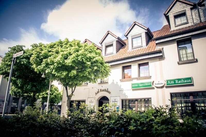 Hotel Am Rathaus Менден Экстерьер фото