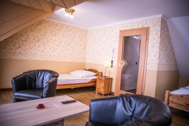 Hotel Am Rathaus Менден Экстерьер фото